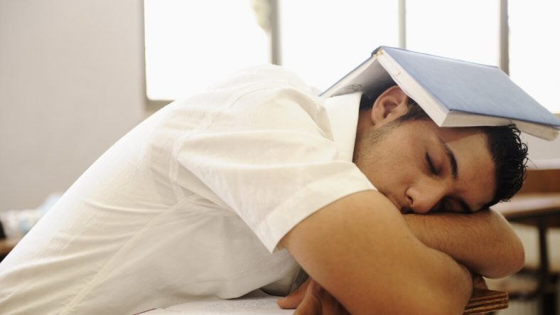 Le sommeil pour adolescents, combien d’heures doivent-ils dormir ? 